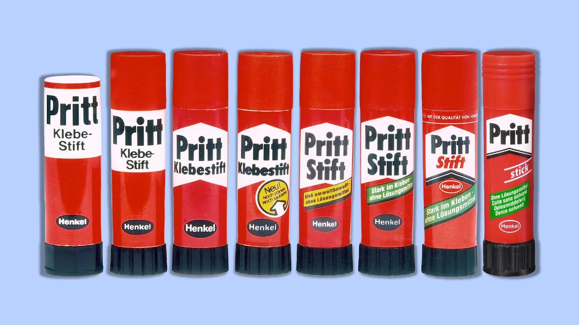 Den föränderliga förpackningen för Pritt-limstiftet. Totalt åtta olika versioner från åren 1969 till 2000 kan ses. Alla limstift har den välkända röda färgen med varumärket Pritt i svarta bokstäver på vit bakgrund. Medan de första Pritt-limstiften fortfarande hade en vit bar, utvecklades denna till en allt smalare, bred pil som pekade uppåt. Det är också märkbart att produktnamnet under varumärket med tiden förkortades från ”Klebestift” till ”Stift” och sedan ändrades till ”Stick”.